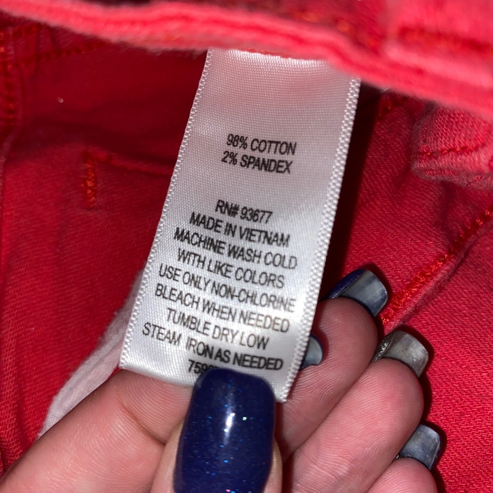 Pink/Red jeans ๐3/$20๐ - Picture 4 of 4